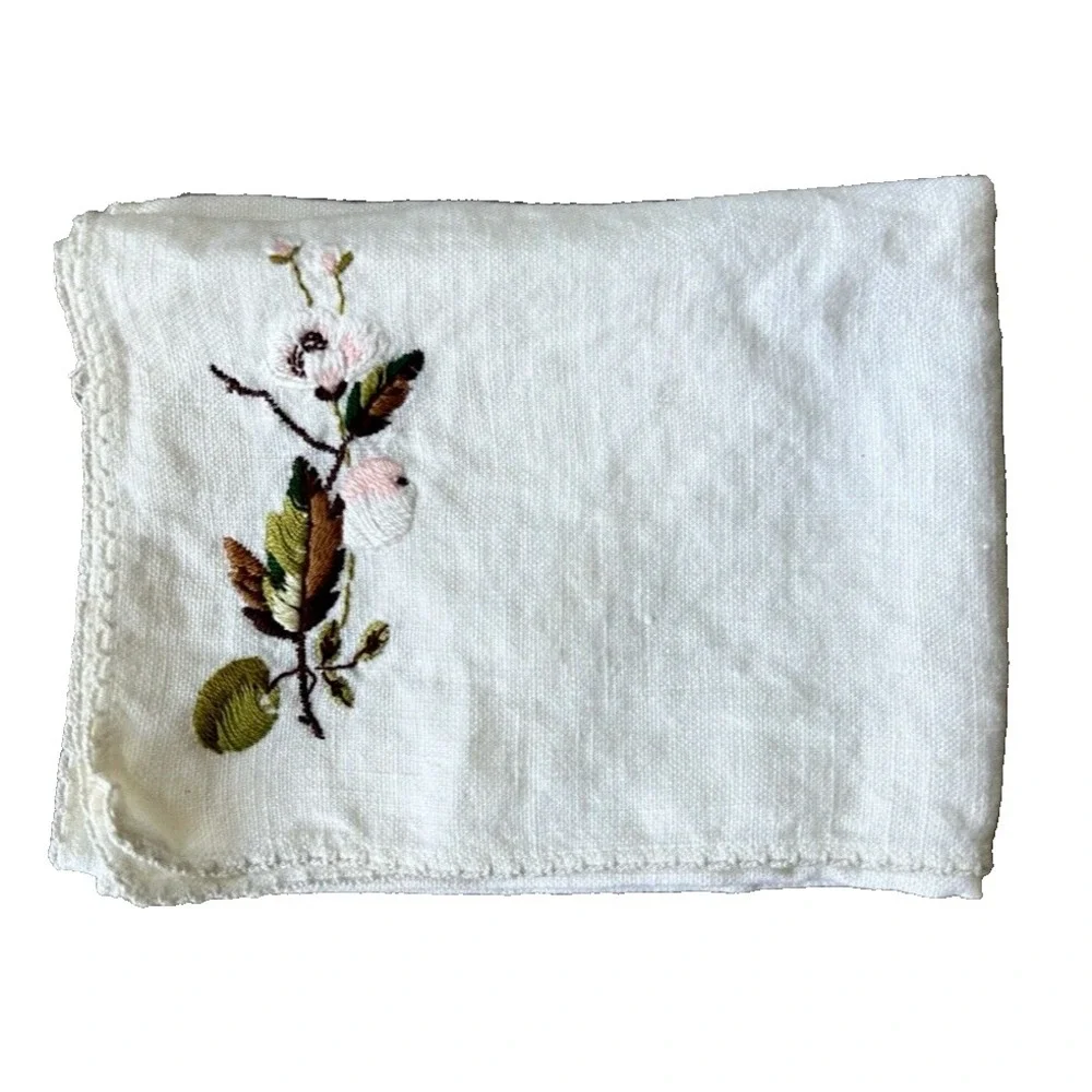 VTG Handkerchief Embroidered Floral Hankie Scarf Scalloped Cottage Bridal Dainty